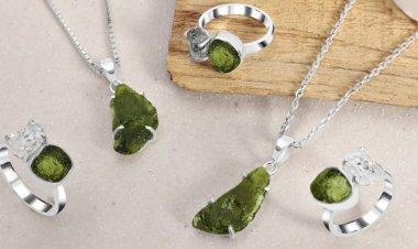 Gorgeous Gemstone jewelry Moldavite By Rananjay Exports