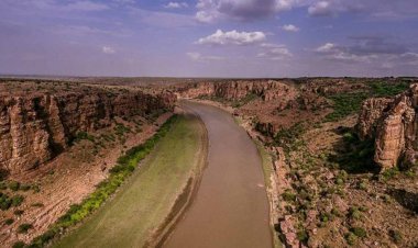 ABOUT THE GANDIKOTA CANYON